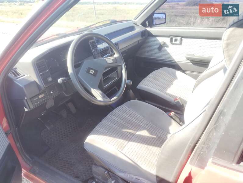 Лифтбек Toyota Corolla 1987 в Черкассах