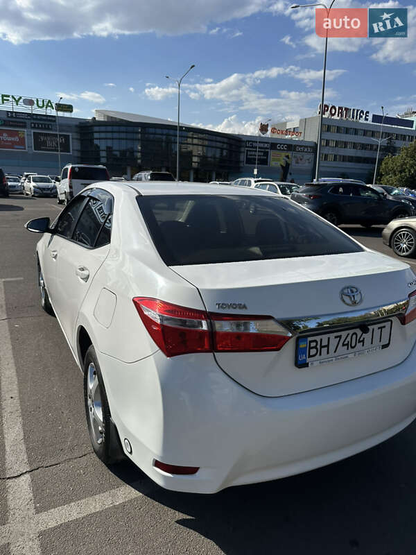 Седан Toyota Corolla 2015 в Одессе фото 2 Седан Toyota Corolla 2015 в Одессе