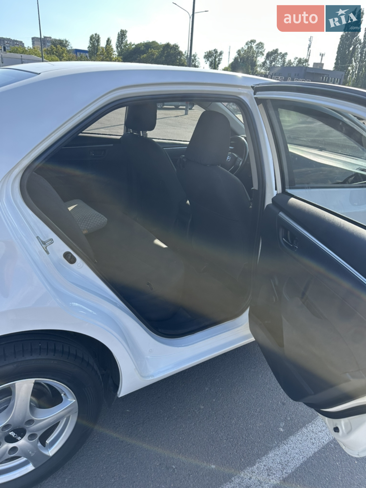 2015 Toyota Corolla - мініатюра 11