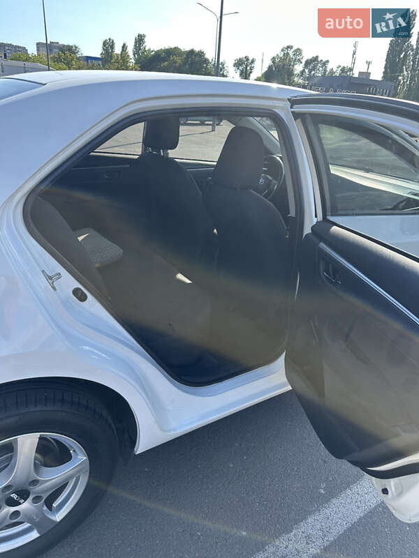 Седан Toyota Corolla 2015 в Одессе фото 11 Седан Toyota Corolla 2015 в Одессе