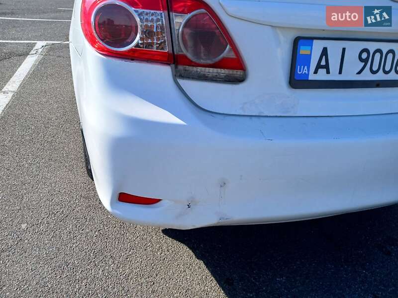 Седан Toyota Corolla 2011 в Киеве