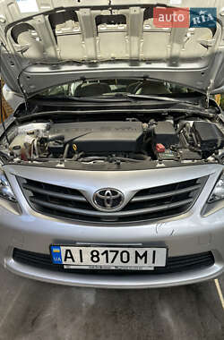 Седан Toyota Corolla 2010 в 