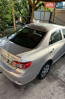 Седан Toyota Corolla 2010 в 