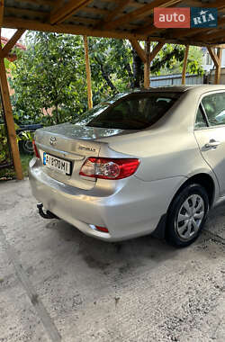 Седан Toyota Corolla 2010 в 