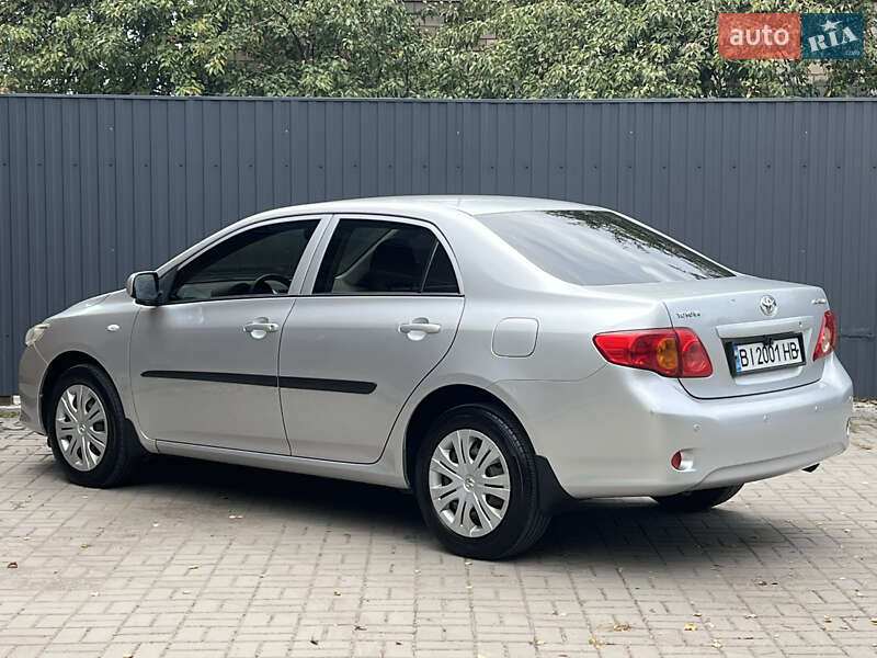 Седан Toyota Corolla 2008 в Черкассах