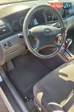Седан Toyota Corolla 2005 в 