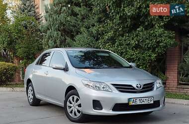 Седан Toyota Corolla 2011 в Дніпрі