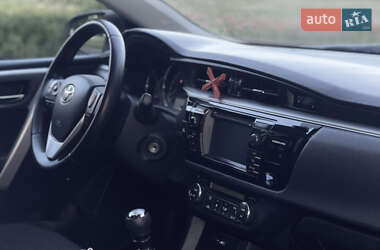 Седан Toyota Corolla 2014 в 