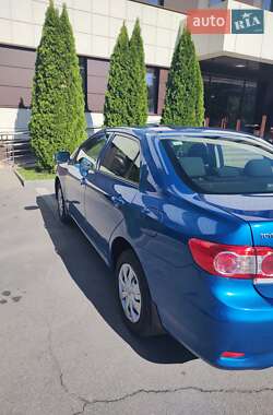 Седан Toyota Corolla 2012 в Днепре