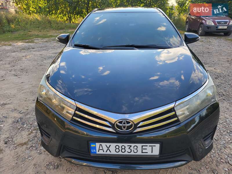 Седан Toyota Corolla 2013 в Харькове фото 10 Седан Toyota Corolla 2013 в Харькове