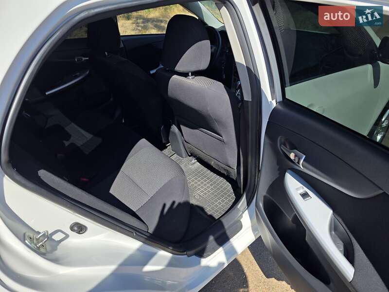 Седан Toyota Corolla 2012 в Одессе