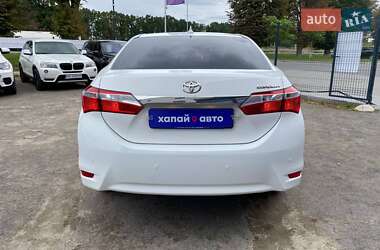 Седан Toyota Corolla 2017 в 