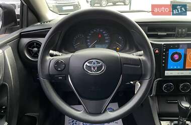 Седан Toyota Corolla 2017 в 