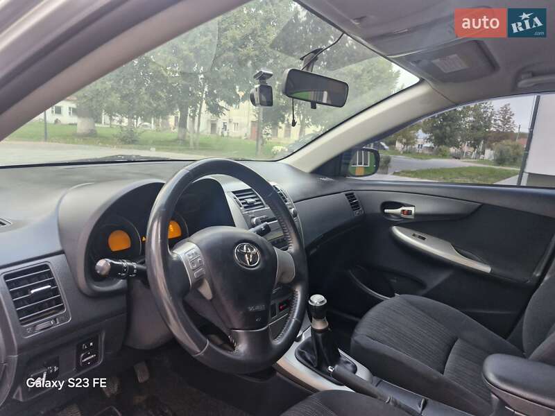 Седан Toyota Corolla 2008 в Тернополі фото 19 Седан Toyota Corolla 2008 в Тернополі
