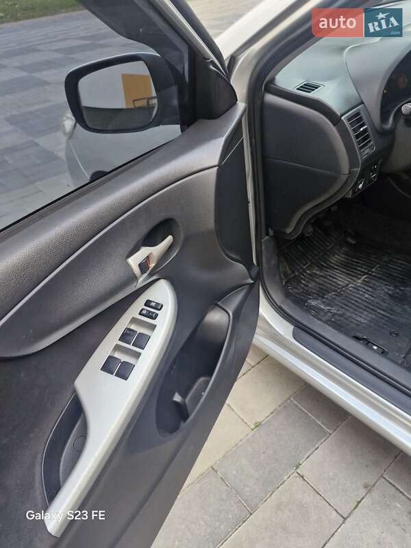 Седан Toyota Corolla 2008 в Тернополі фото 25 Седан Toyota Corolla 2008 в Тернополі