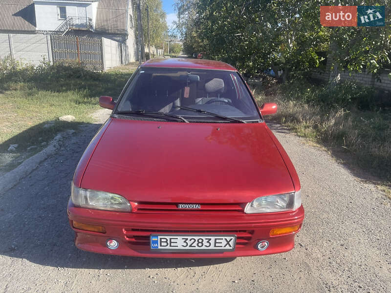 Купе Toyota Corolla 1990 в 
