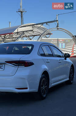 Седан Toyota Corolla 2020 в 