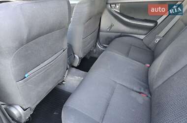 Седан Toyota Corolla 2006 в 