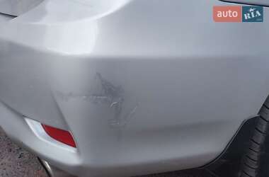 Седан Toyota Corolla 2012 в 