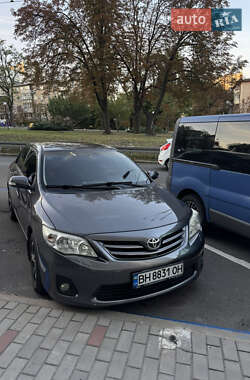 Седан Toyota Corolla 2010 в Дніпрі