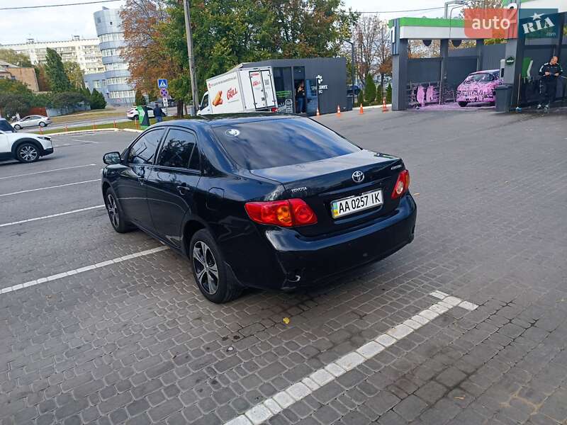 Седан Toyota Corolla 2008 в Харькове