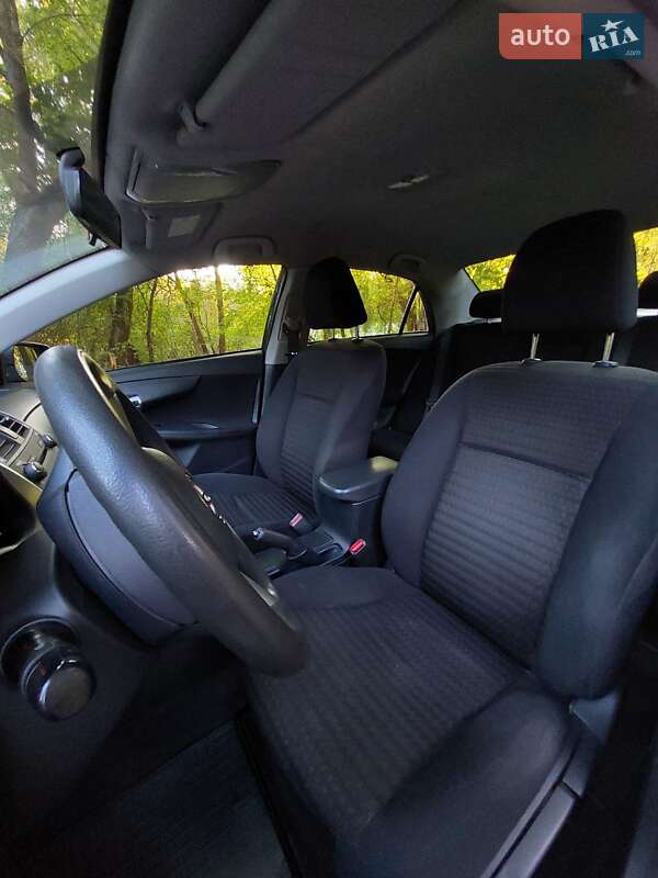 Седан Toyota Corolla 2010 в Харькове