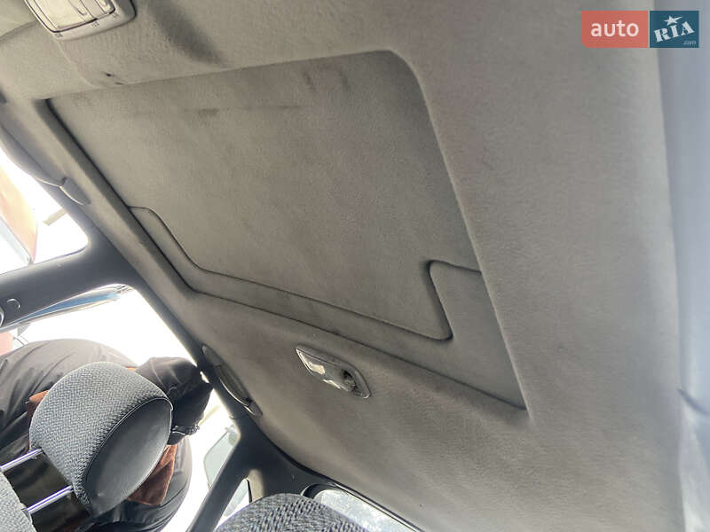 Ліфтбек Toyota Corolla 1996 в Києві фото 6 Ліфтбек Toyota Corolla 1996 в Києві