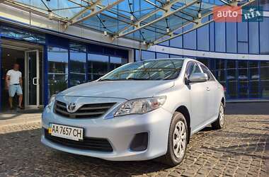 Седан Toyota Corolla 2011 в 