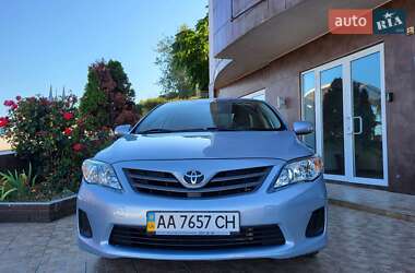 Седан Toyota Corolla 2011 в 