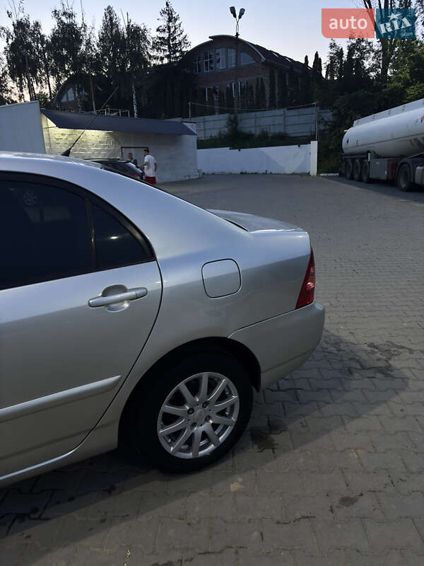 Седан Toyota Corolla 2005 в Чернівцях фото 4 Седан Toyota Corolla 2005 в Чернівцях