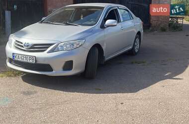 Седан Toyota Corolla 2011 в 