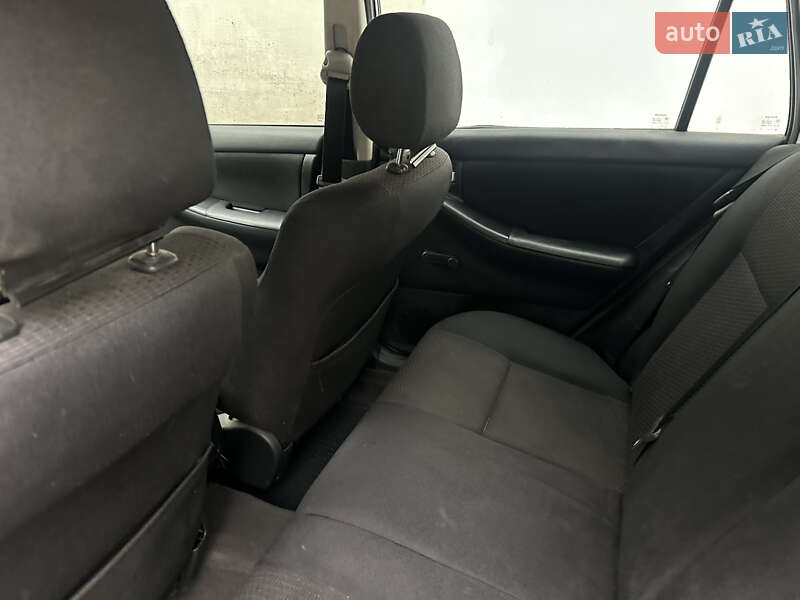 Универсал Toyota Corolla 2006 в Львове