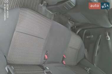Седан Toyota Corolla 2012 в 