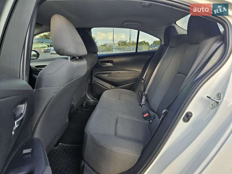 Седан Toyota Corolla 2019 в Днепре