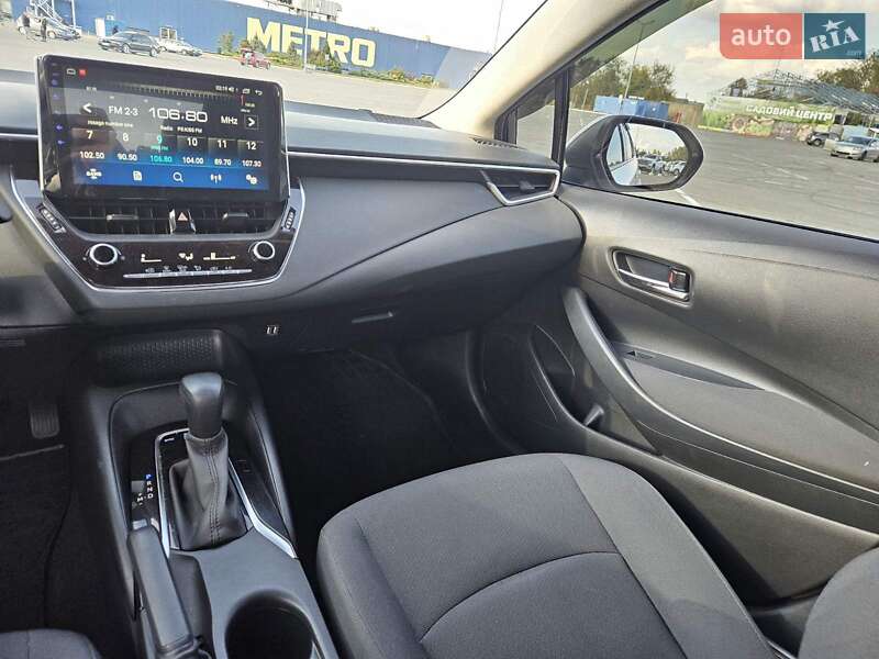 Седан Toyota Corolla 2019 в Днепре