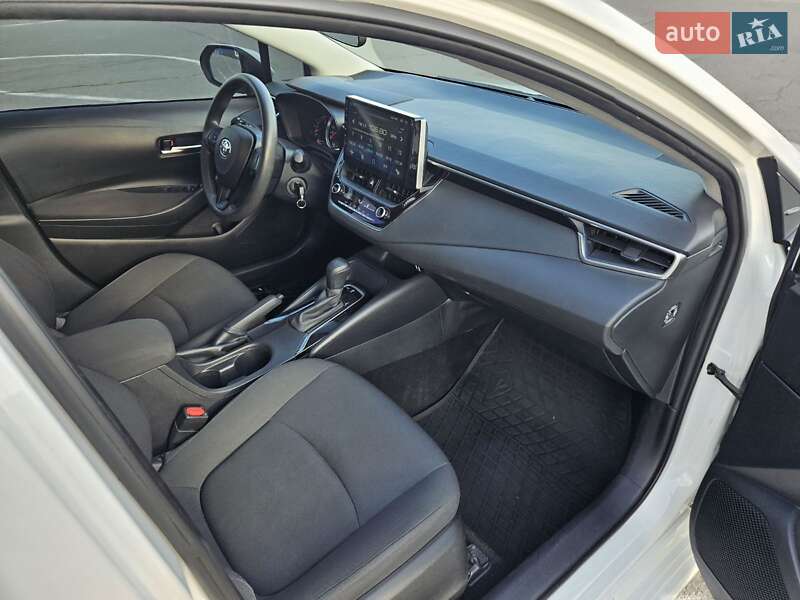 Седан Toyota Corolla 2019 в Днепре