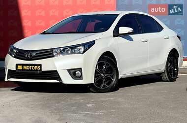 Седан Toyota Corolla 2013 в 