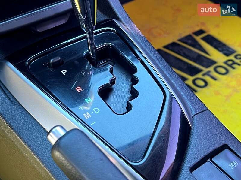 Седан Toyota Corolla 2013 в Києві