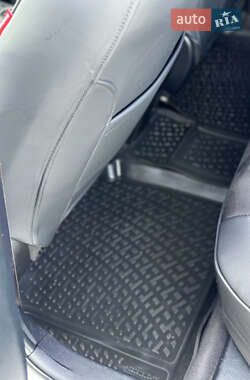 Седан Toyota Corolla 2013 в 