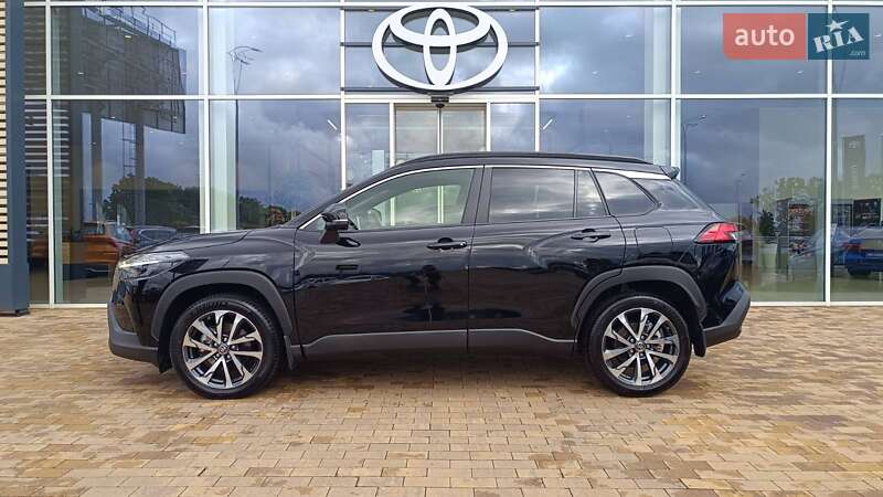 Внедорожник / Кроссовер Toyota Corolla 2023 в Киеве фото 3 Внедорожник / Кроссовер Toyota Corolla 2023 в Киеве