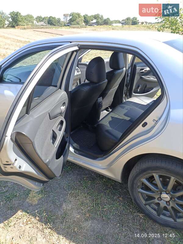 Седан Toyota Corolla 2008 в Черкассах фото 3 Седан Toyota Corolla 2008 в Черкассах