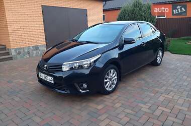 Седан Toyota Corolla 2013 в Полтаве