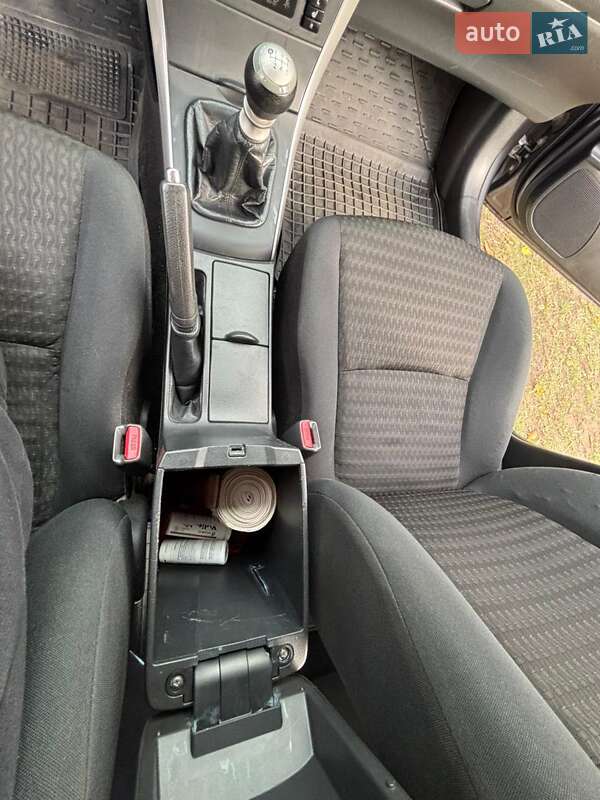 Седан Toyota Corolla 2010 в Днепре фото 25 Седан Toyota Corolla 2010 в Днепре