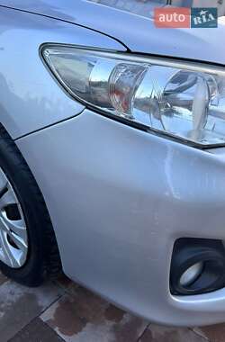 Седан Toyota Corolla 2011 в 
