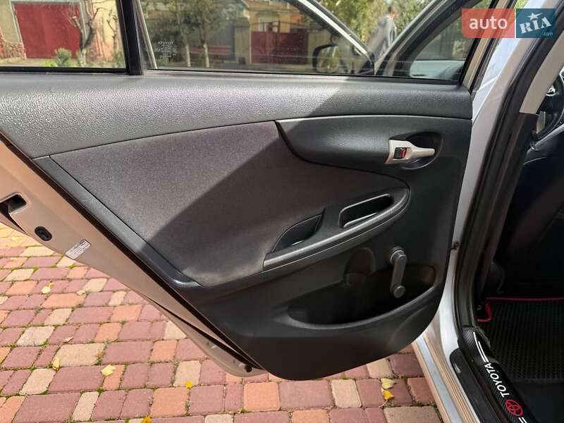 Седан Toyota Corolla 2009 в Одессе