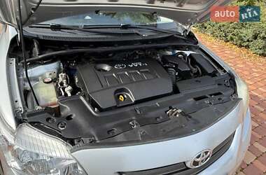 Седан Toyota Corolla 2009 в 