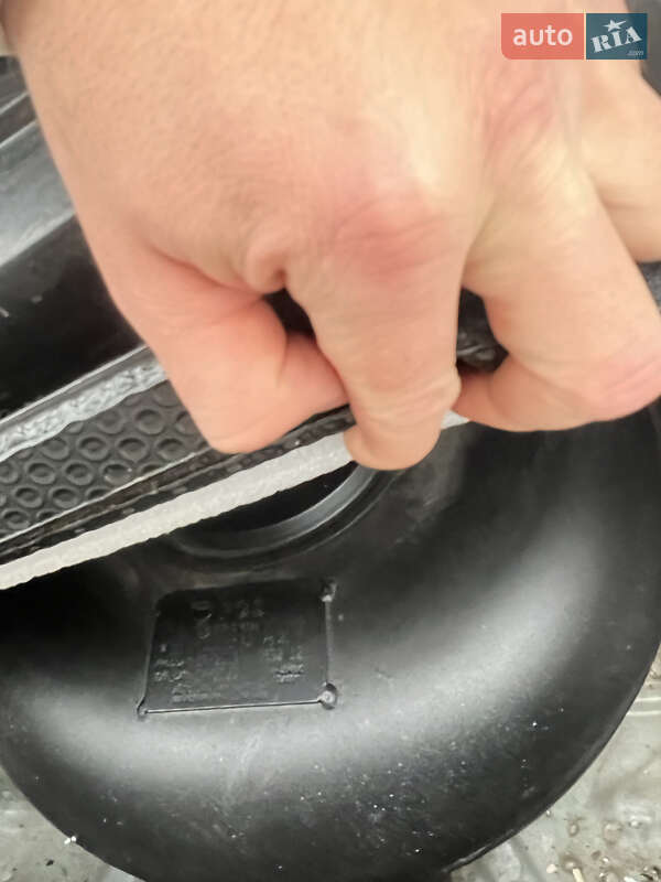 Седан Toyota Corolla 2007 в Вишневому фото 17 Седан Toyota Corolla 2007 в Вишневому