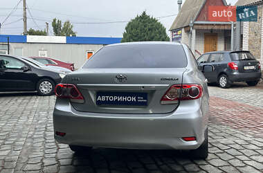 Седан Toyota Corolla 2011 в 