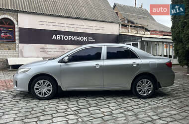 Седан Toyota Corolla 2011 в 