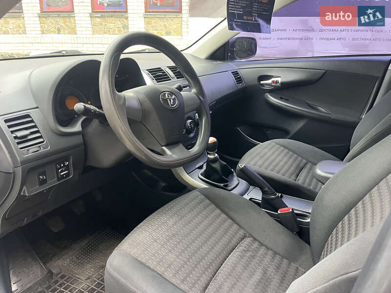 Седан Toyota Corolla 2011 в Белой Церкви